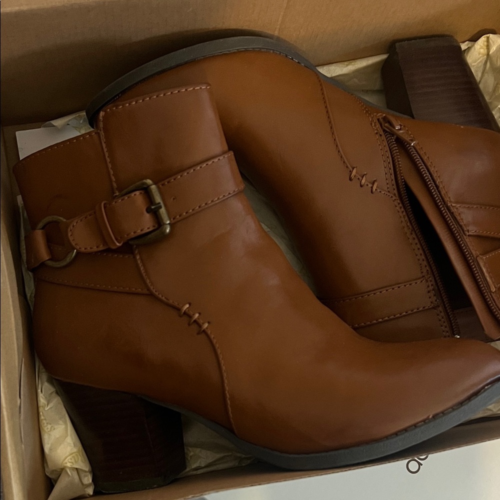 GH Bass Brown Ankle Boots with side buckle and zip